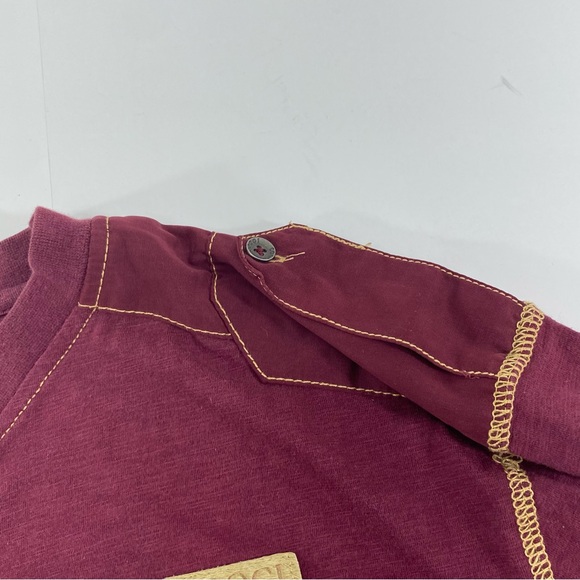 Vintage COOGI T-Shirt Men's XL Maroon V-Neck Retro Embroidered Short Sleeve - Picture 6 of 15